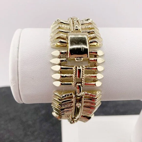 CORO PEGASUS Vintage light silvery gold tone metal picket fence link bracelet - Picture 7 of 10